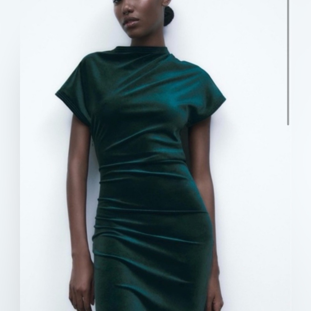 Zara Deep Green Velvet Maxi Dress - Picture 3 of 9